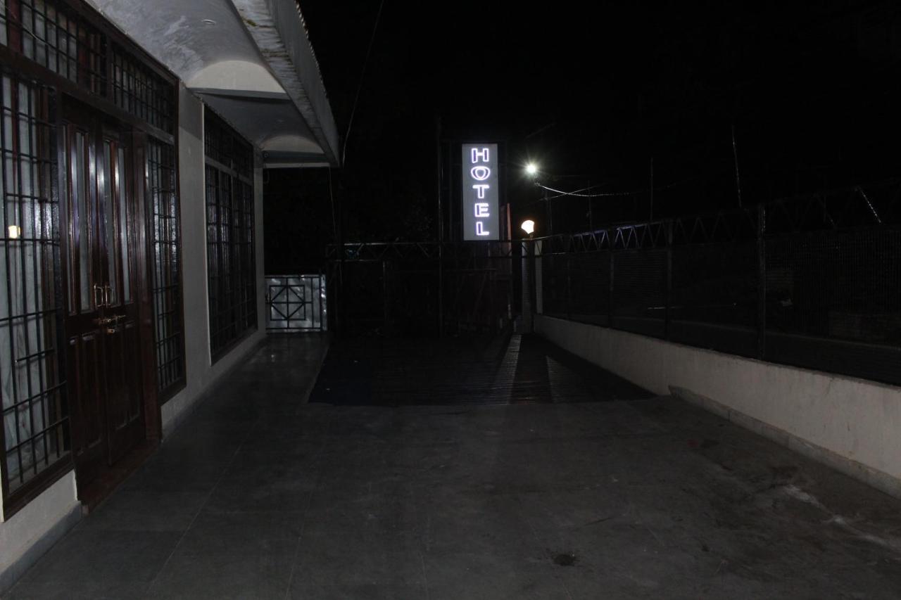 Hotel Dolls Inn Nainital Exterior foto